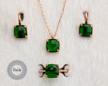 Emerald Quartz Necklace | Emerald Necklace | Emerald | Quartz Necklace | Gemstone Necklace | Necklace | Quartz | Gift For Her - Image 10