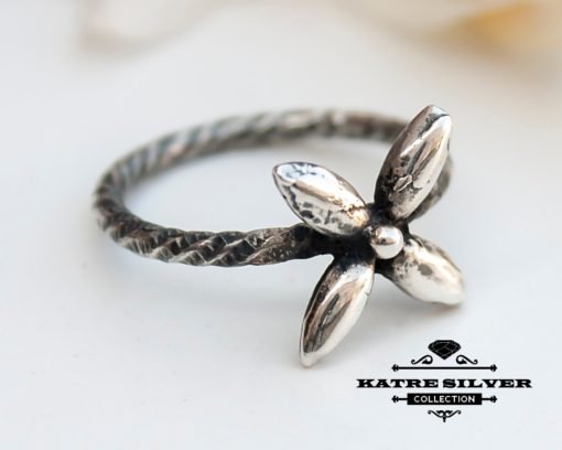 Antique Silver Flower Ring, Antique Floral Ring, Vintage Flower Ring, Vintage Floral Ring, Silver Flower Ring, Antique Ring, Statement Ring