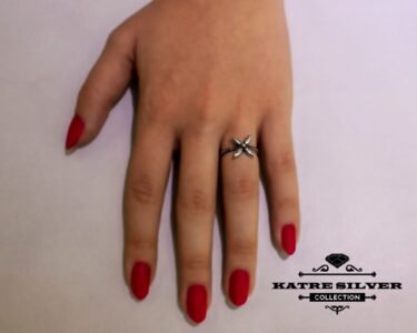 Antique Silver Flower Ring, Antique Floral Ring, Vintage Flower Ring, Vintage Floral Ring, Silver Flower Ring, Antique Ring, Statement Ring - Image 2