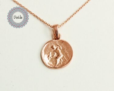 Elegant Coin Pendant Necklace – Antique Style Rose Gold Minimal Vintage Necklace - Image 7