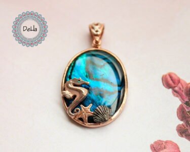 Seahorse Starfish Shell Necklace – Ocean Inspired Beach Pendant Jewelry for Women - Image 4