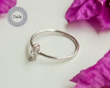 Tiny Cz Baguette Ring, Baguette Cut Ring, Cz Stackable Ring, Baguette Ring, Minimal Ring, Minimalist Ring, Stackable Ring, Dainty Ring, Ring - Image 4