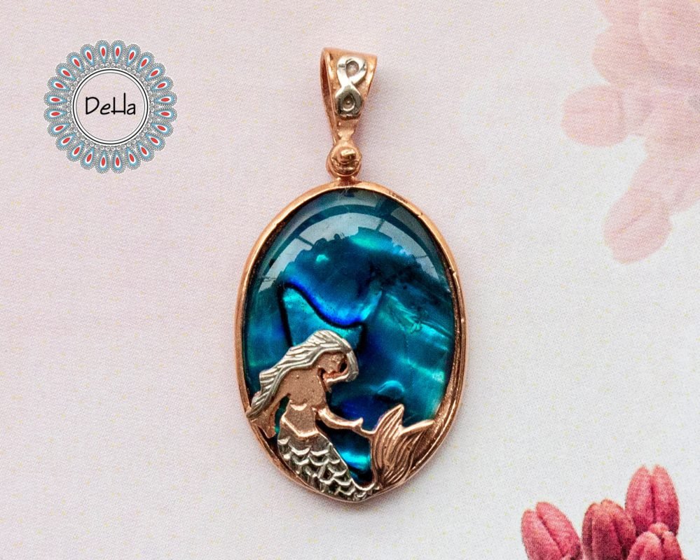 Rose Gold Mermaid, Sea Life Pendant, Natural Sea Shell, Sea Shell Pendant, Mermaid Pendant, Art Pendant, Sea Shell, Mermaid Gift