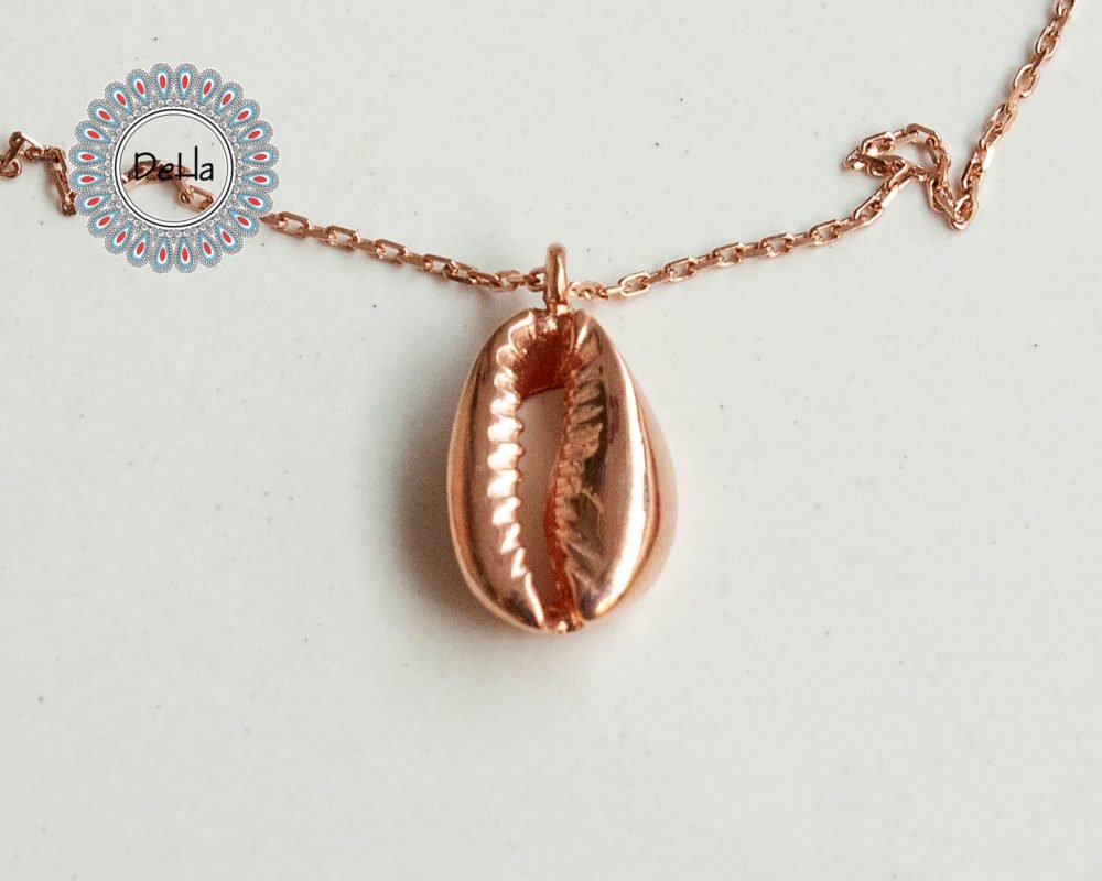 Solid Cowrie Pendant, Cowrie Necklace, Cowrie Jewelry, Cowrie, Long Necklace, Beach Necklace, Summer Necklace, Solid Necklace, Rose Gold