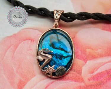 Seahorse Starfish Shell Necklace – Ocean Inspired Beach Pendant Jewelry for Women - Image 2