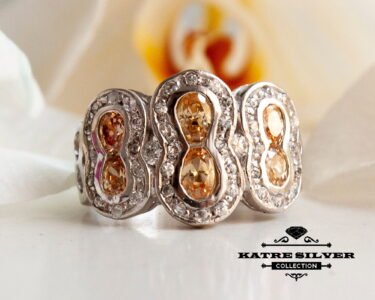 Figure Eight Ring – Elegant Citrine CZ Designer Ring Gift for Women - Image 3