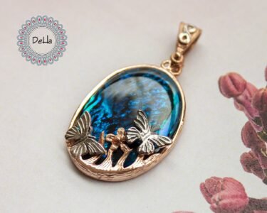 Unique Monarch Butterfly Pendant Necklace – Handmade Ocean Art Shell Jewelry for Women - Image 3