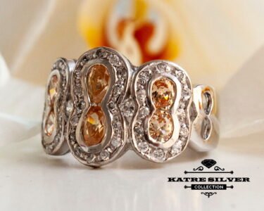 Figure Eight Ring – Elegant Citrine CZ Designer Ring Gift for Women - Image 5