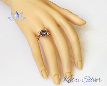 Diaspore Ring – Elegant Color Changing Handmade Designer Anniversary Ring - Image 2