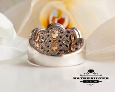 Figure Eight Ring – Elegant Citrine CZ Designer Ring Gift for Women - Image 8