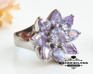 Purple Flower Ring, Purple Stone Ring, Floral Ring, Purple Ring, Flower Ring, Statement Ring, Amethyst Ring, Purple Flower, Vintage Ring