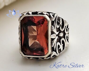 Mens Diaspore Ring – Elegant Color Changing Ottoman Handmade Silver Ring - Image 3