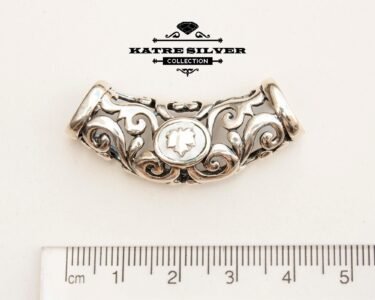 Horizontal Bar Necklace – Elegant Sycamore Silver Minimal Necklace for Women - Image 8