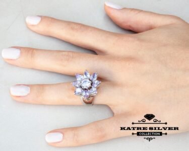 Purple Flower Ring, Purple Stone Ring, Floral Ring, Purple Ring, Flower Ring, Statement Ring, Amethyst Ring, Purple Flower, Vintage Ring - Image 2