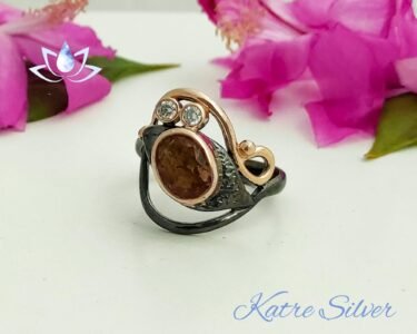 Diaspore Ring – Elegant Color Changing Handmade Designer Anniversary Ring - Image 5