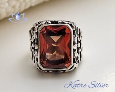 Mens Diaspore Ring – Elegant Color Changing Ottoman Handmade Silver Ring - Image 2