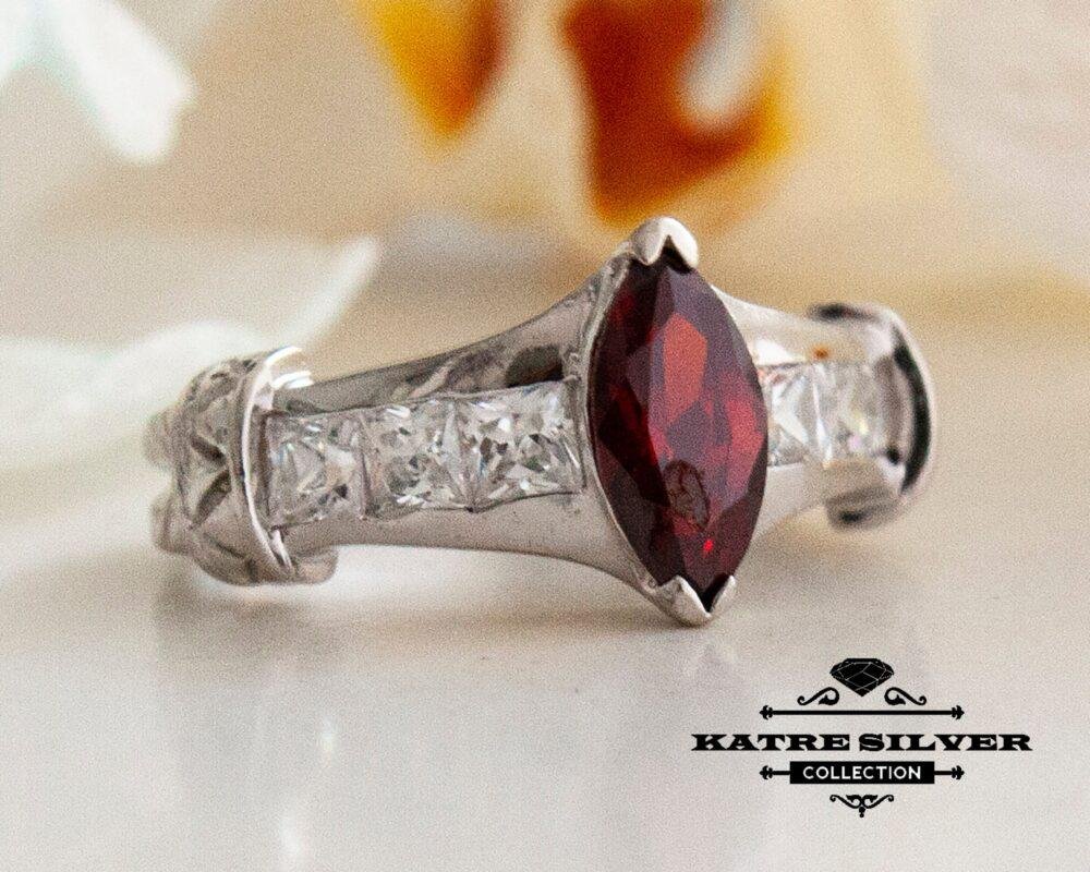 Red Marquise Ring, Marquise Ring, Promise Ring, Birthstone Ring, Red Stone Ring, Anniversary Ring, Solitaire Ring, Dainty Ring, Red Ring