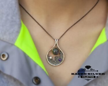 Green Moss Agate Necklace, Moss Agate Pendant, Green Moss Agate, Green Agate Necklace, Moss Agate Jewelry, Gemstone Necklace, Agate Necklace - Image 2