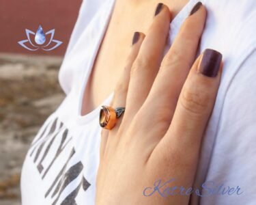 Stunning Pear Zultanite Ring 925 Sterling Silver – Color Changing Diaspore Engagement Ring, Vintage Statement Ring for Her - Image 6