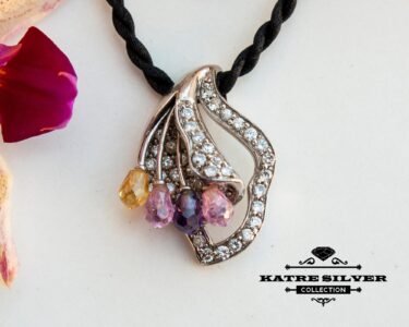 Tricolor Flower Pendant Necklace – Stunning Multicolor Floral Jewelry, Handmade Unique Statement Necklace Gift for Women - Image 6