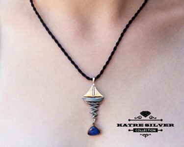 Stunning Tanzanite Pendant 925 Sterling Silver – Triangle Art Deco Blue Gemstone Necklace, Unique Statement Pendant for Her - Image 2