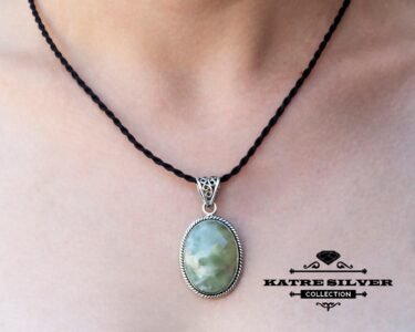 Stunning Green Quartz Pendant 925 Sterling Silver – Handmade Green Gemstone Necklace, Unique Vintage Quartz Jewelry Gift for Women - Image 2