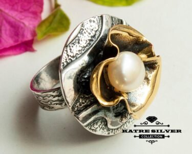 Floral Pearl Ring, Vintage Pearl Ring, Silver Pearl Ring, Pearl Ring, Floral Ring, Flower Ring, Pearl Jewelry, Floral Jewelry, Designer Ring - Image 4