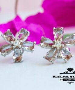 Sultanite Earrings, Sultanite Jewelry, Color Change Earring, Floral Stud Earrings, Floral Studs, Floral Earrings, Stud Earrings, Flower