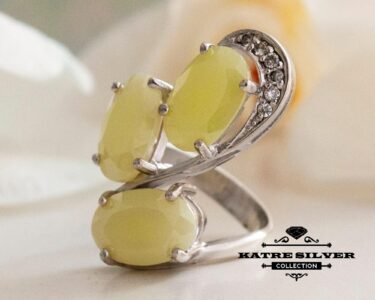 Triple Stone Ring, Three Stone Ring, Oval Cut Ring, Anniversary Ring, Birthstone Ring, Art Deco Ring, 3 Stone Ring, Ring for Women, Unique - Image 5