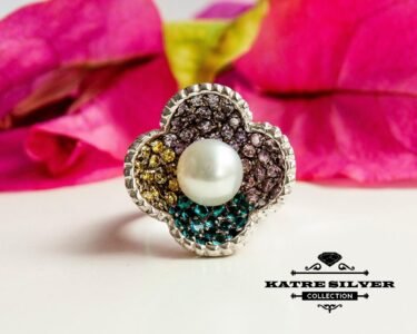 Ladies Pearl Ring, Botanical Ring, Ladies Ring, Multi Stone Ring, Pearl Ring, Mother of Pearl, Pearl Jewelry, Multi Stone, Ring for Her - Image 4