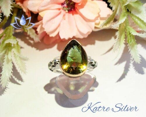Zultanite Ring with Pear Cut Vintage Ring, Engagement Ring, Color Changing Diaspore Gem, Hand Made Ring, Color Changing Ring, Gift for Her - Image 5