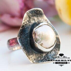 Large Pearl Ring, Statement Pearl Ring, White Pearl Ring, Pearl Ring, Statement Ring, Pearl Jewelry, Gemstone Ring, Handmade Ring, Unique