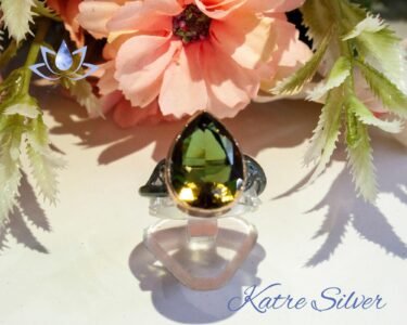 Stunning Pear Zultanite Ring 925 Sterling Silver – Color Changing Diaspore Engagement Ring, Vintage Statement Ring for Her - Image 5