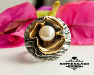 Floral Pearl Ring, Vintage Pearl Ring, Silver Pearl Ring, Pearl Ring, Floral Ring, Flower Ring, Pearl Jewelry, Floral Jewelry, Designer Ring - Image 3