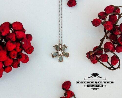Sultanite Flower Necklace, Sultanite Necklace, Flower Necklace, Dainty Necklace, Everyday Necklace, Unique Necklace, Minimalist Necklace - Image 5
