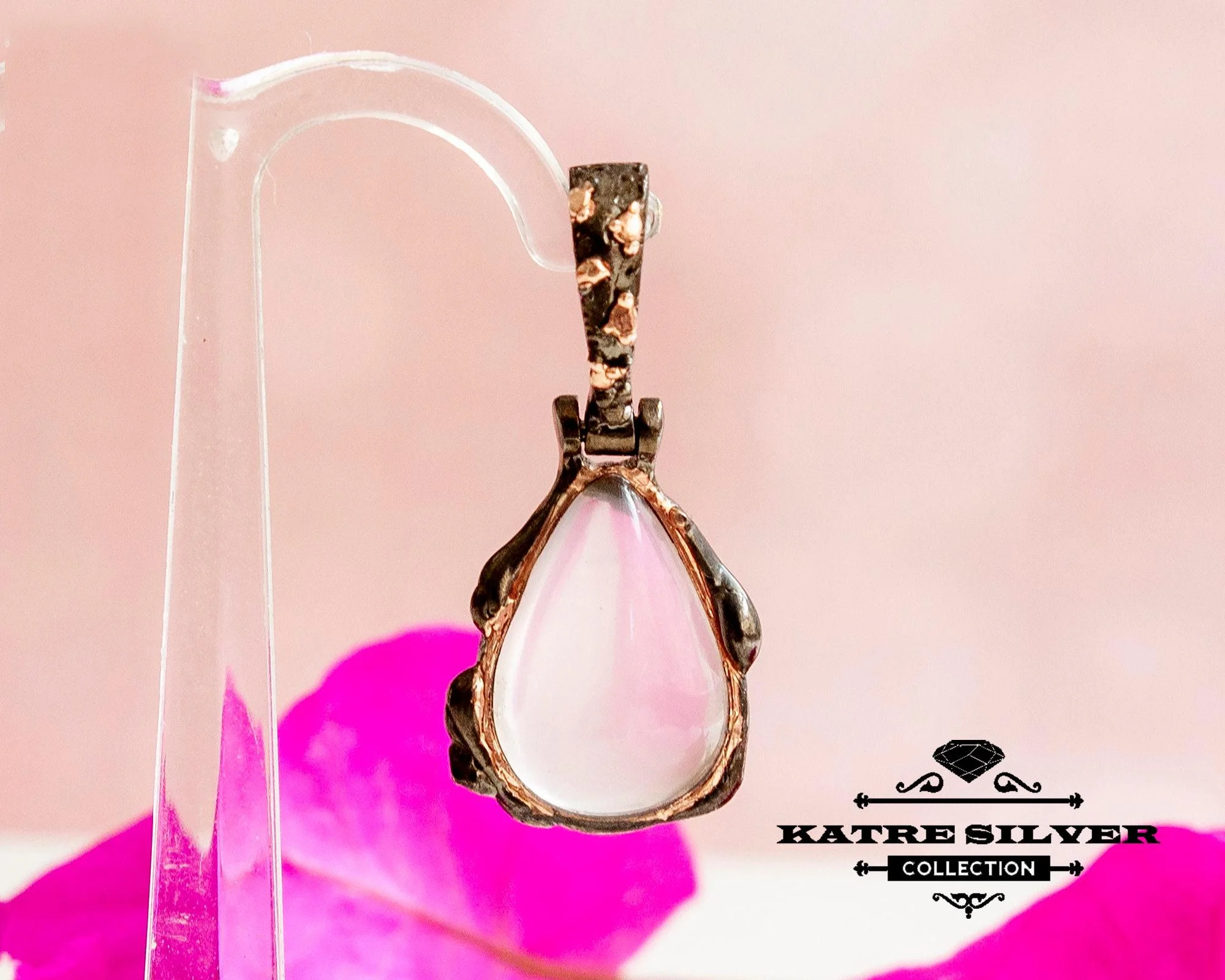 Raw Rose Quartz Pendant, Pink Quartz Pendant, Natural Rose Quartz, Rose Quartz Pendant, Rose Quartz Jewelry, Pink Pendant, Handmade Pendant