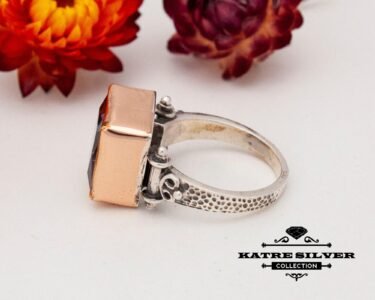 Color Changing Alexandrite Ring, June Birthstone Ring, Alexandrite Jewelry, Anniversary Ring, Vintage Ring, Solitaire Ring, Statement Ring - Image 8