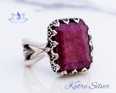 emerald cut ruby ring