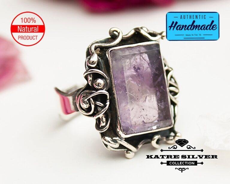 Raw Amethyst Unique Woman Ring, Purple Stone Ring, Purple Amethyst Ring, Silver Amethyst Ring, Statement Ring, Amethyst Jewelry