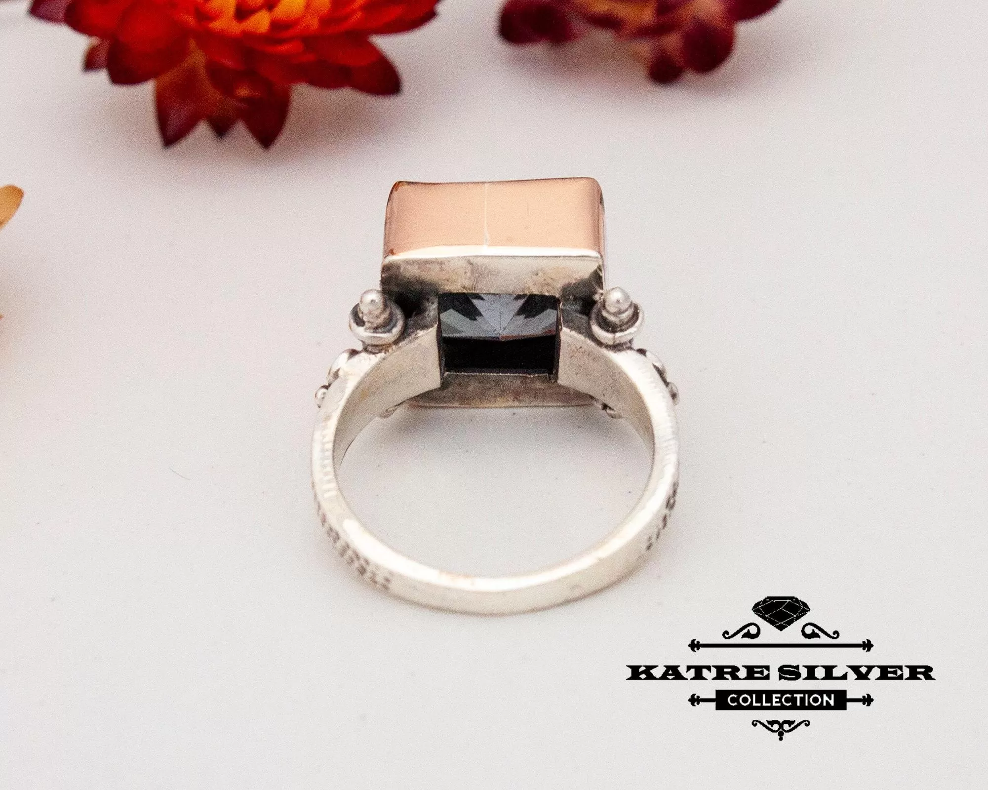 Color Changing Alexandrite Ring, June Birthstone Ring, Alexandrite Jewelry, Anniversary Ring, Vintage Ring, Solitaire Ring, Statement Ring - Image 10