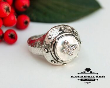 Unique Womens Butterfly White Shell Ring, Handmade Ring, Designer Ring, Anniversary Ring, Women Ring, Shell Ring, White Ring, Butterfly Ring