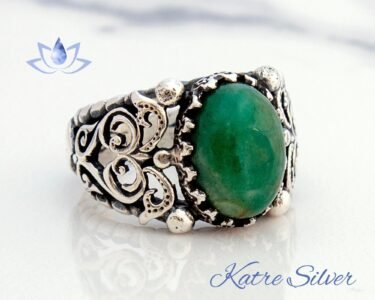 natural colombian emerald ring
