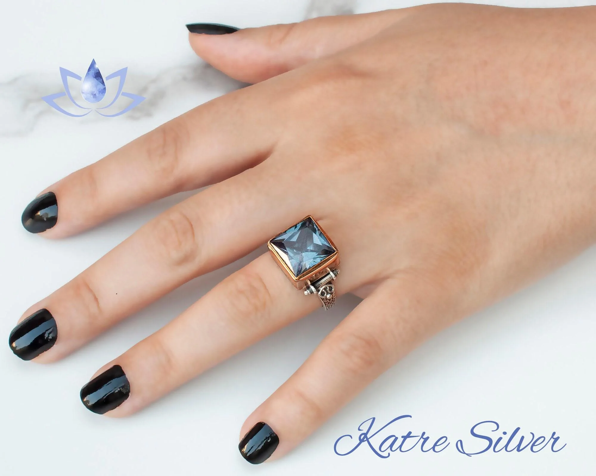 Color Changing Alexandrite Ring, June Birthstone Ring, Alexandrite Jewelry, Anniversary Ring, Vintage Ring, Solitaire Ring, Statement Ring - Image 2