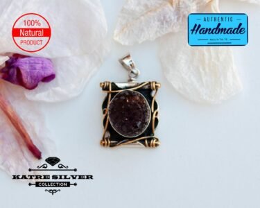 Raw Amethyst Pendant, Rough Amethyst, Raw Amethyst, Amethyst Pendant, Amethyst Jewelry, Purple Pendant, Amethyst Gemstone, Silver Pendant