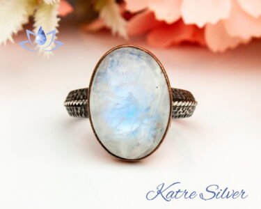 Oval Moonstone Ring, Rainbow Moonstone Ring, Moonstone Ring Silver, Natural Moonstone Ring, Engagement Ring, Birthstone Ring, Gift for Her - Image 3