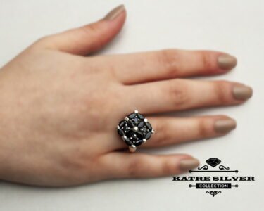 Unique Vintage Genuine Sapphire Ring, Unique Sapphire Ring, Handmade Ring, Statement Ring, Genuine Sapphire, Ladies Ring, Gift Ring - Image 2