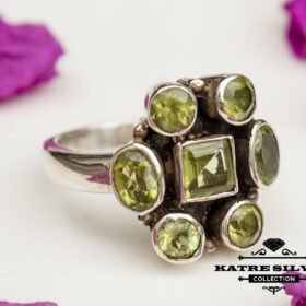 Unique Vintage Peridot Ring, Handmade Ring, Statement Ring, Natural Peridot Ring, Green Peridot Ring, Peridot Jewelry, Ladies Ring