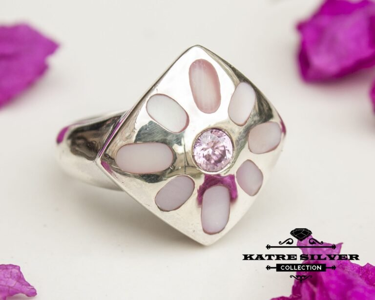 Pink Seashell Ring, Silver Shell Ring, Natural Sea Shell, Nautical Ring, Ocean Ring, Summer Ring, Shell Ring, Pink Stone Ring, Sea Shell