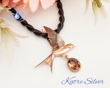 Changing Color Mood Stone Dove Bird Pendant, Color Change Custom Pendant, Antique Gemstone Vintage Pendant, Necklace Gift - Image 2