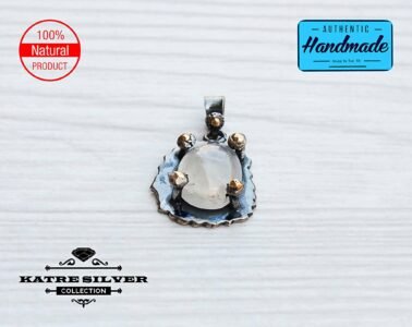 Raw Dainty Vintage Moonstone Pendant, Oval Moonstone, Handmade Moonstone, Moonstone Pendant, Moonstone Jewelry, Handmade Pendant, Natural - Image 5